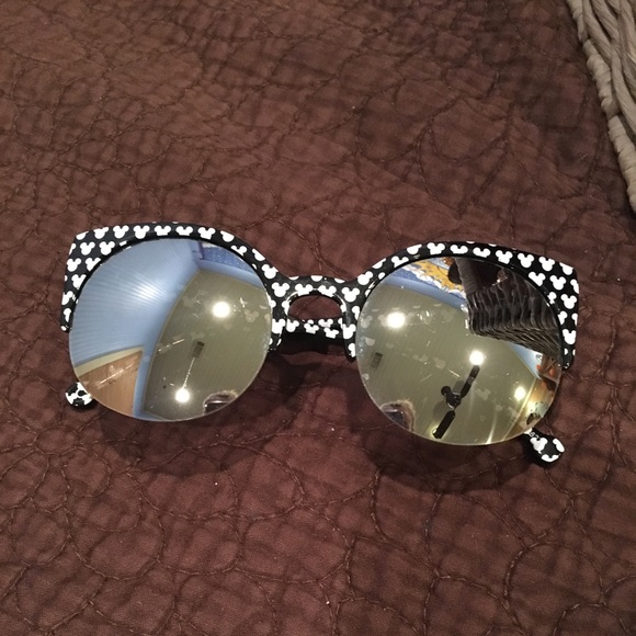 womens disney sunglasses